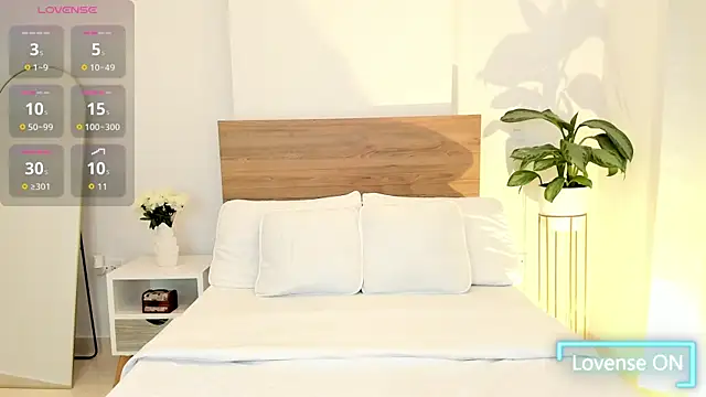 Lea Joness online show from 12/15/25, 10:04