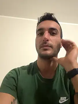 theitalianguy95 online show from 12/01/25, 12:55