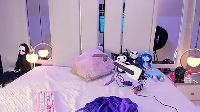 Snapshot of VesperVelvet chatting on 09/27/25, 09:32 VesperVelvet online show from 09/27/25, 09:32
