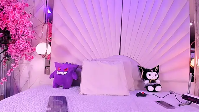 VesperVelvet online show from 05/19/26, 05:14
