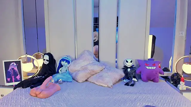 VesperVelvet online show from 10/31/25, 09:00