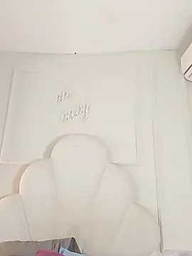 Kaylachannell online show from 11/26/25, 03:50