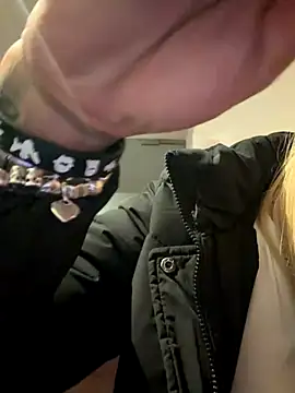 poppyinga1 online show from 11/28/25, 09:59