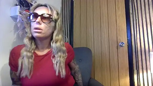 poppyinga1 online show from 02/20/26, 09:44