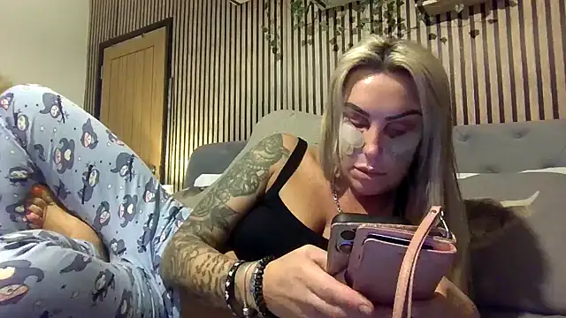 poppyinga1 online show from 02/21/26, 10:01