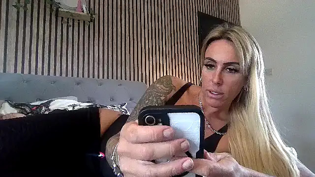 poppyinga1 online show from 09/14/25, 12:16