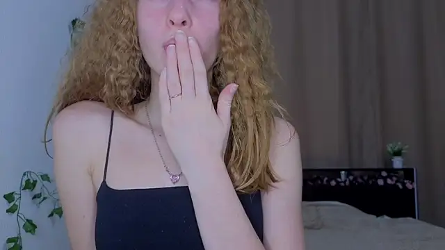 Candy Flosse online show from 10/07/25, 08:26