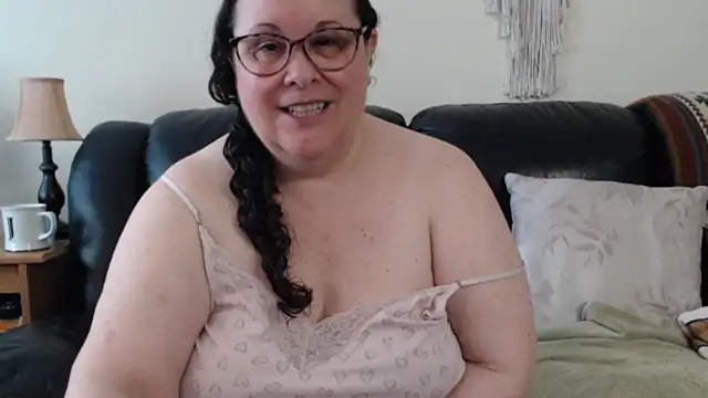 Juicy Julie469 online show from 04/19/26, 03:57