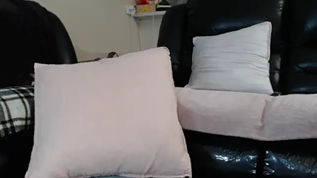 Juicy Julie469 online show from 08/08/26, 06:59