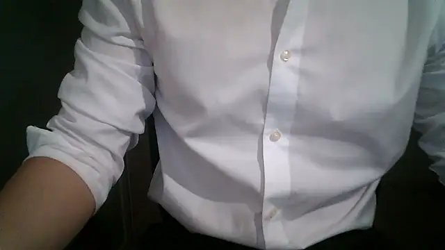 111owo111 online show from 09/28/25, 02:46
