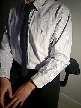 Snapshot of 111owo111 chatting on 10/31/25, 01:19 111owo111 online show from 10/31/25, 01:19