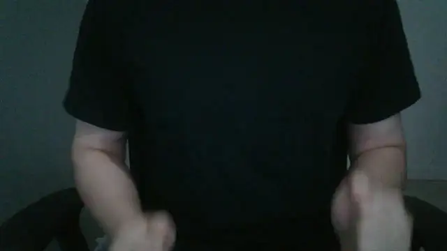 Snapshot of 111owo111 chatting on 10/30/25, 02:04 111owo111 online show from 10/30/25, 02:04