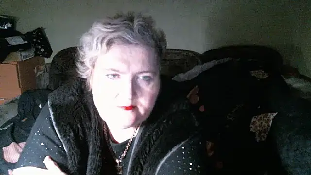 Snapshot of Lana555 chatting on 11/14/25, 12:14 Lana555 online show from 11/14/25, 12:14