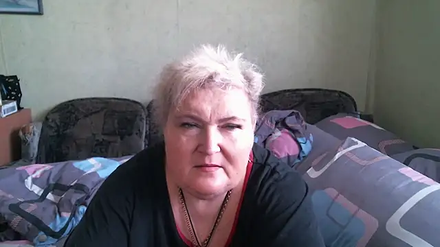 Snapshot of Lana555 chatting on 05/13/26, 10:44 Lana555 online show from 05/13/26, 10:44