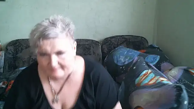 Snapshot of Lana555 chatting on 04/11/26, 10:19 Lana555 online show from 04/11/26, 10:19