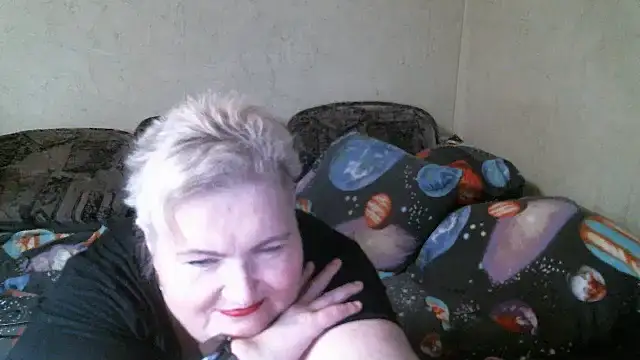 Snapshot of Lana555 chatting on 06/11/26, 09:45 Lana555 online show from 06/11/26, 09:45