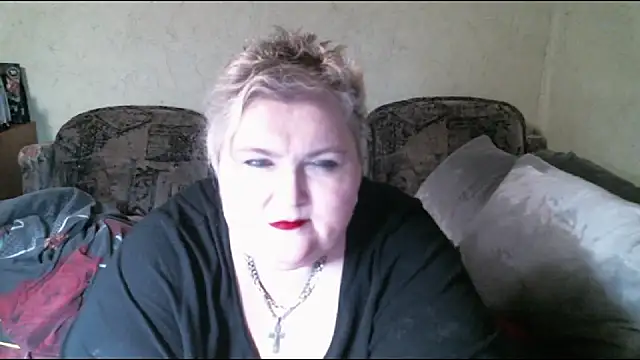 Snapshot of Lana555 chatting on 03/17/25, 08:40 Lana555 online show from 03/17/25, 08:40