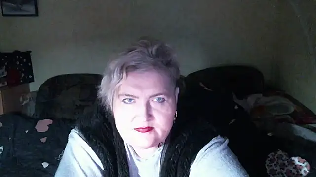 Snapshot of Lana555 chatting on 11/08/25, 09:51 Lana555 online show from 11/08/25, 09:51