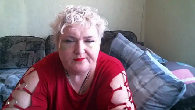 Snapshot of Lana555 chatting on 09/14/25, 11:43 Lana555 online show from 09/14/25, 11:43