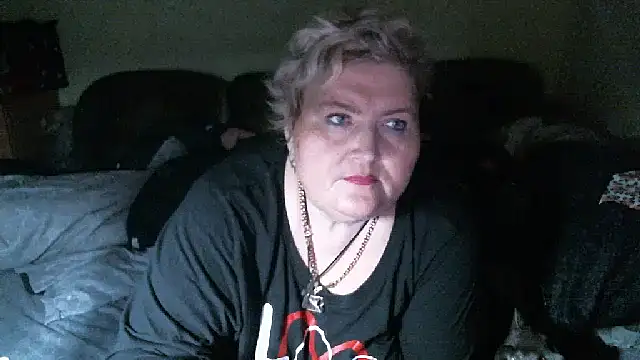 Snapshot of Lana555 chatting on 11/10/25, 01:21 Lana555 online show from 11/10/25, 01:21