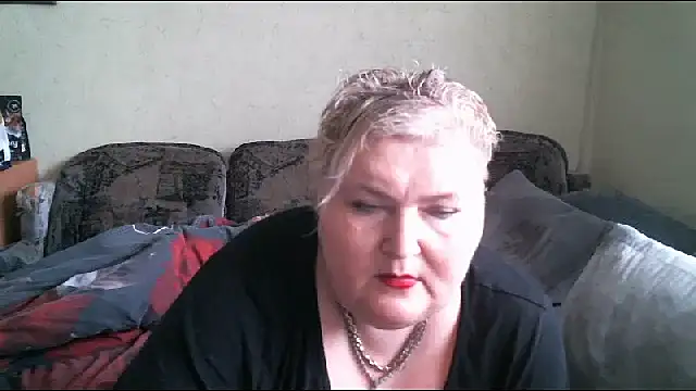 Snapshot of Lana555 chatting on 03/16/25, 10:22 Lana555 online show from 03/16/25, 10:22