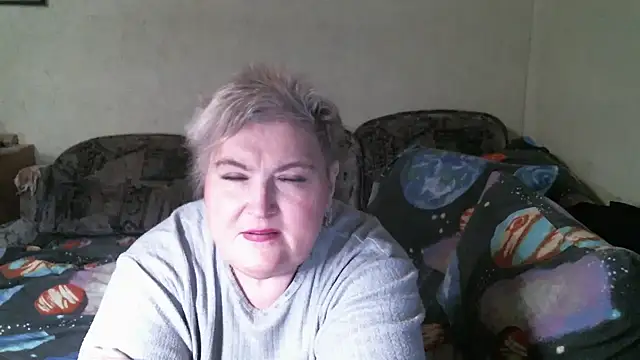 Snapshot of Lana555 chatting on 04/15/26, 08:20 Lana555 online show from 04/15/26, 08:20