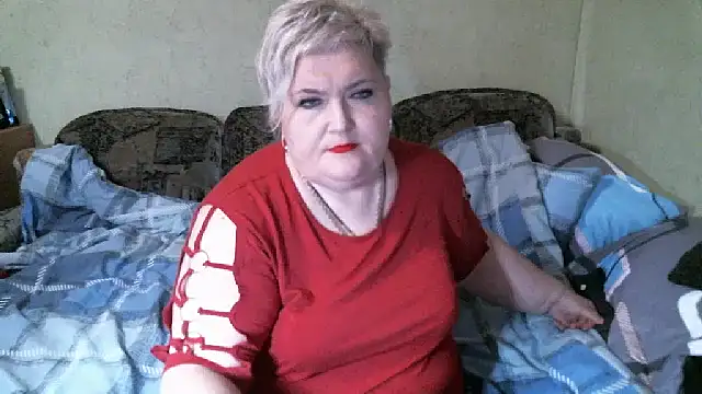 Snapshot of Lana555 chatting on 09/16/25, 12:33 Lana555 online show from 09/16/25, 12:33