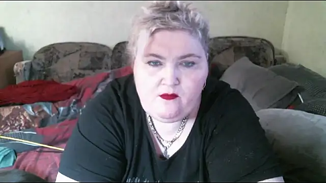 Snapshot of Lana555 chatting on 03/20/25, 03:47 Lana555 online show from 03/20/25, 03:47