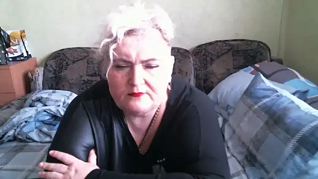 Snapshot of Lana555 chatting on 09/19/25, 11:03 Lana555 online show from 09/19/25, 11:03