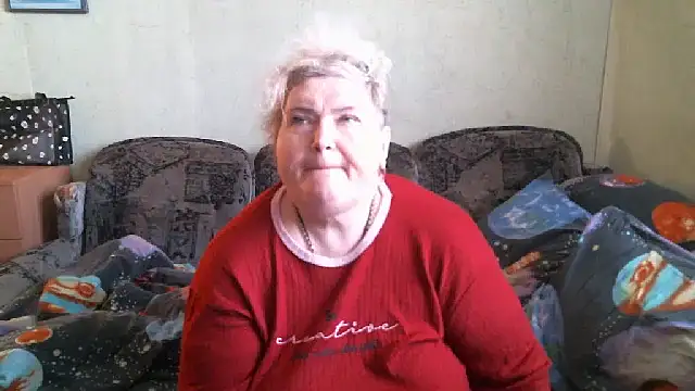 Snapshot of Lana555 chatting on 10/17/25, 11:34 Lana555 online show from 10/17/25, 11:34