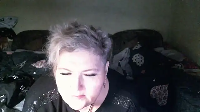 Snapshot of Lana555 chatting on 11/16/25, 10:02 Lana555 online show from 11/16/25, 10:02