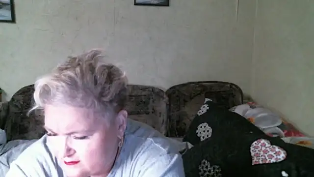 Snapshot of Lana555 chatting on 12/04/25, 08:41 Lana555 online show from 12/04/25, 08:41