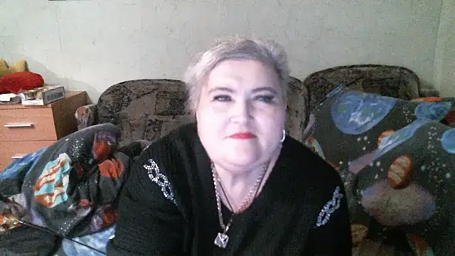 Snapshot of Lana555 chatting on 04/21/26, 07:42 Lana555 online show from 04/21/26, 07:42