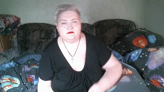 Snapshot of Lana555 chatting on 06/11/26, 12:32 Lana555 online show from 06/11/26, 12:32