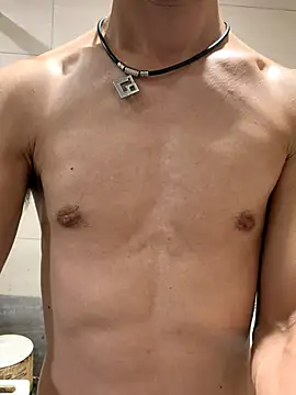 winds1069 online show from 11/16/25, 07:57