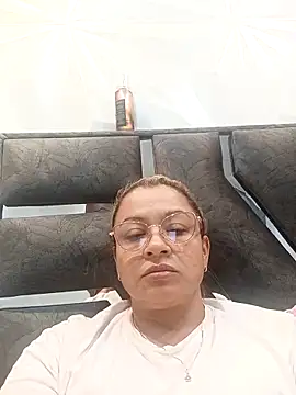 Asuna yuuky online show from 12/21/25, 11:56