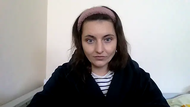 DInaraXRose online show from 10/20/25, 10:27