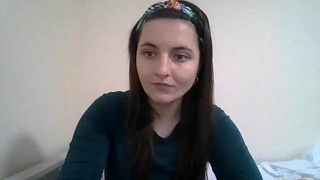 DInaraXRose online show from 11/11/25, 10:21