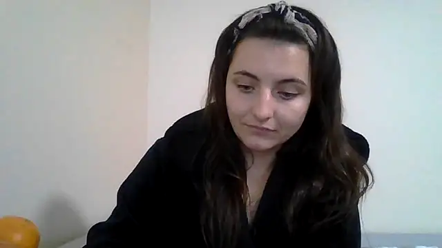 DInaraXRose online show from 10/03/25, 10:39