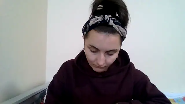 DInaraXRose online show from 10/13/25, 09:55