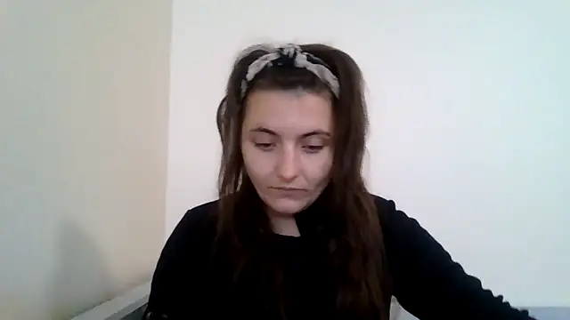 DInaraXRose online show from 09/15/25, 11:32