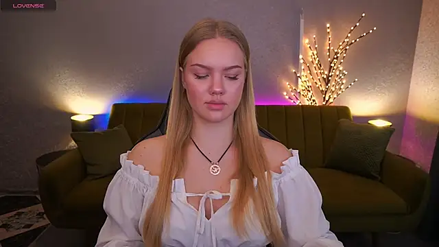 CelesteNoir online show from 11/13/25, 07:23