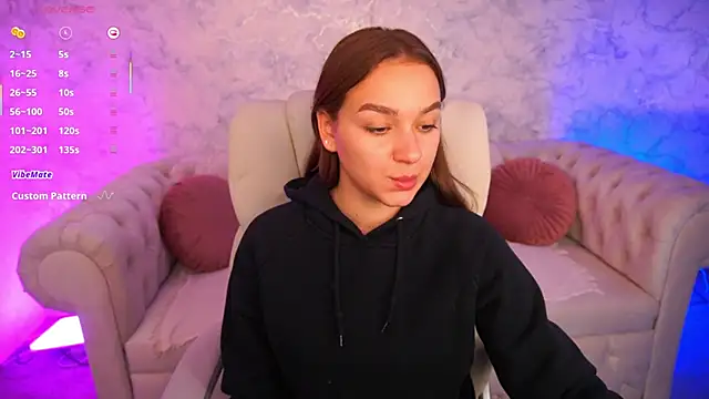 UrMuseOn online show from 09/29/25, 06:20