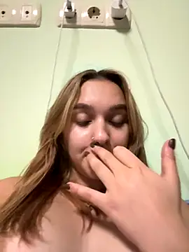 UrMuseOn online show from 09/08/25, 08:30