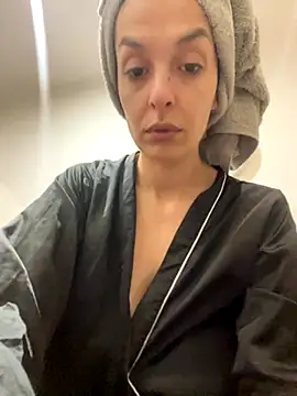 Piggiteablacktea online show from 11/05/25, 05:27