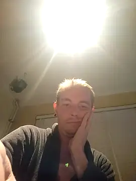 piercingpik online show from 09/25/25, 09:21