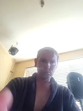 piercingpik online show from 04/22/26, 10:33