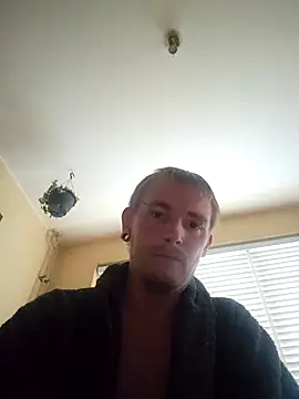 piercingpik online show from 10/21/25, 02:38