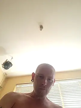 piercingpik online show from 06/03/26, 09:21