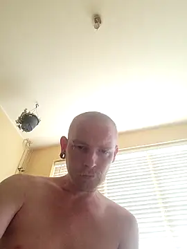 piercingpik online show from 06/02/26, 06:46